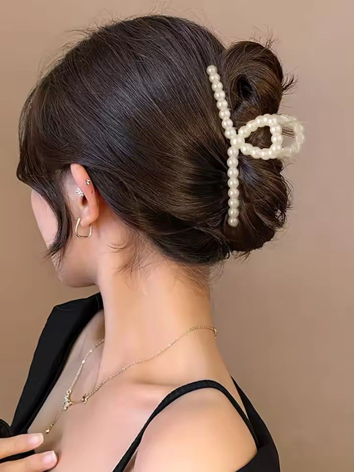 Beaded Pearls Claw Clip